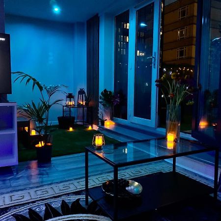 Apartamento Luxury 9Ine Penthouse With Garden & Jacuzzi Birmingam Exterior foto