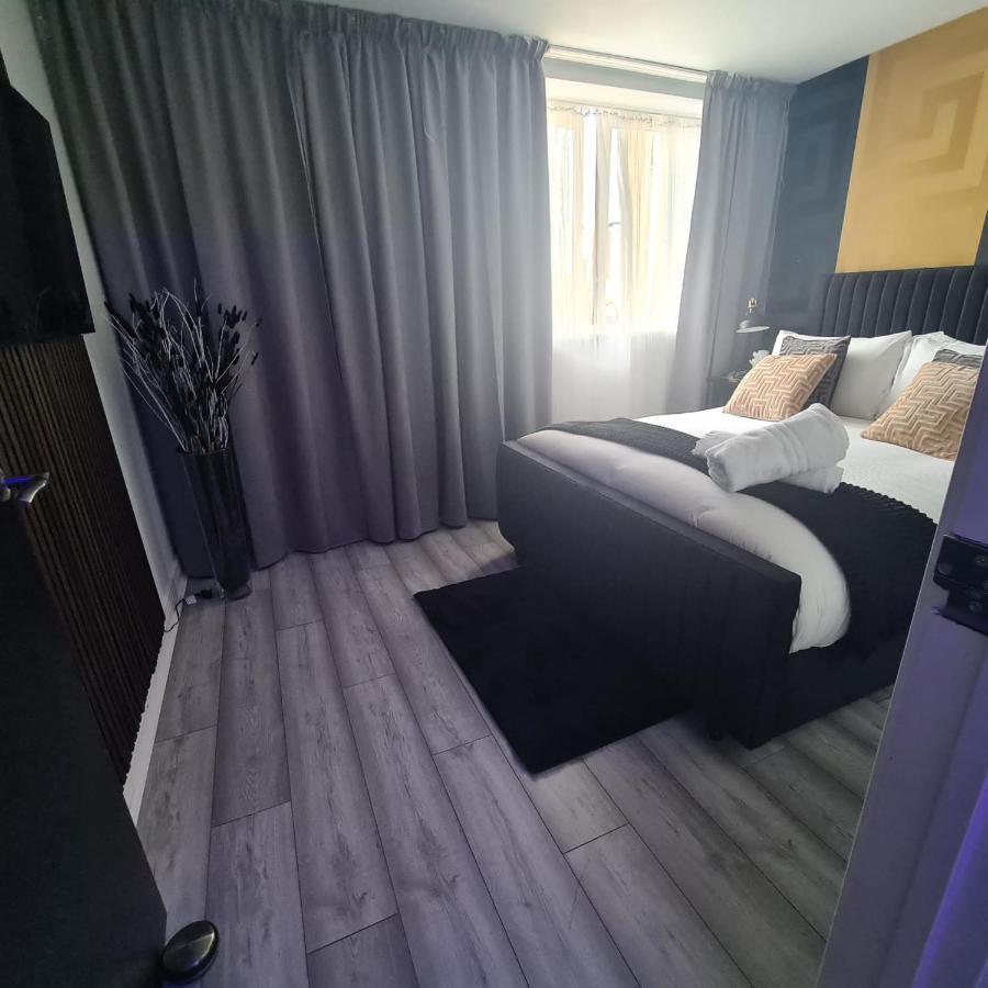 Apartamento Luxury 9Ine Penthouse With Garden & Jacuzzi Birmingam Exterior foto