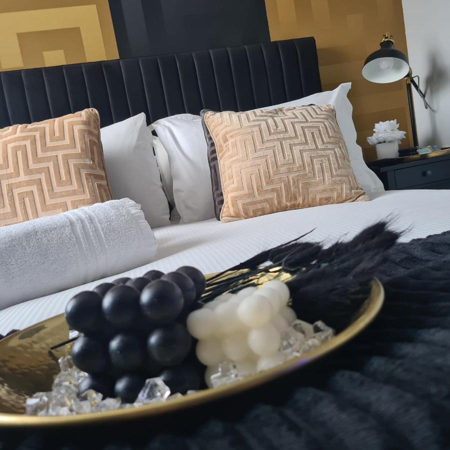 Apartamento Luxury 9Ine Penthouse With Garden & Jacuzzi Birmingam Exterior foto