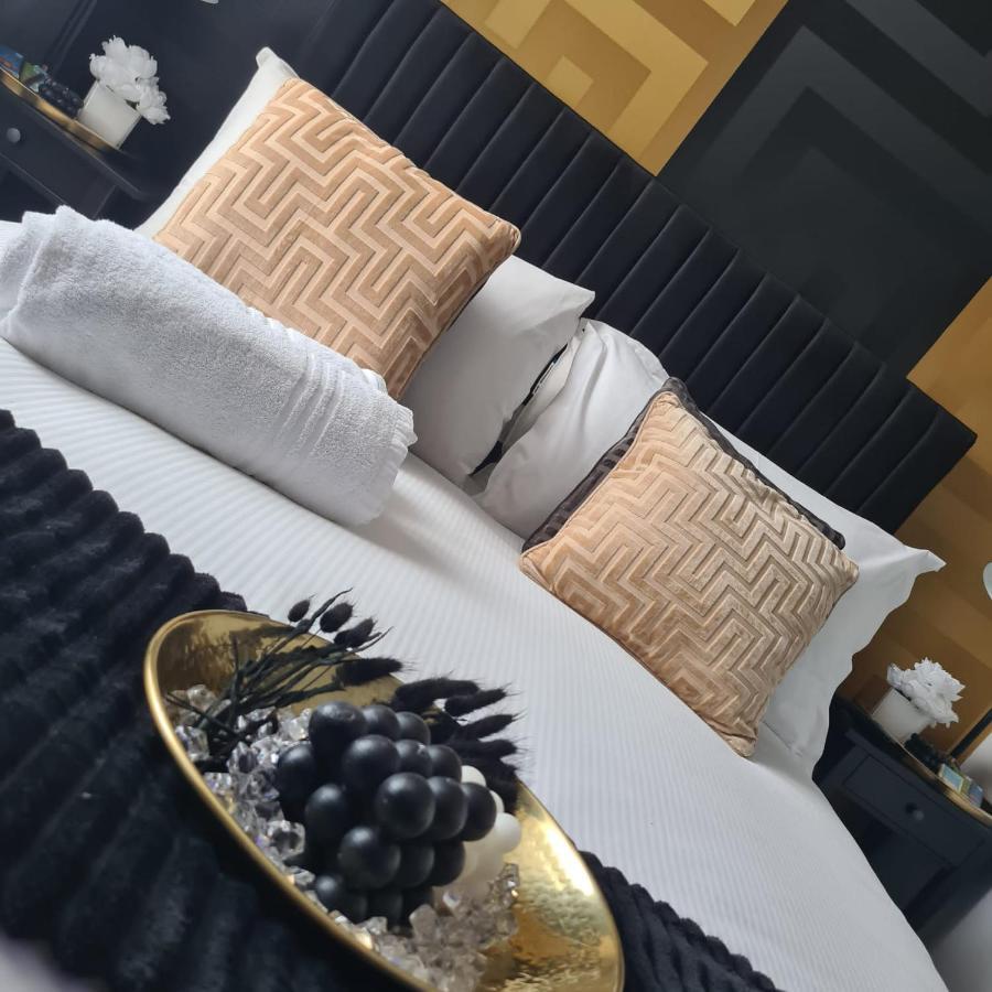 Apartamento Luxury 9Ine Penthouse With Garden & Jacuzzi Birmingam Exterior foto