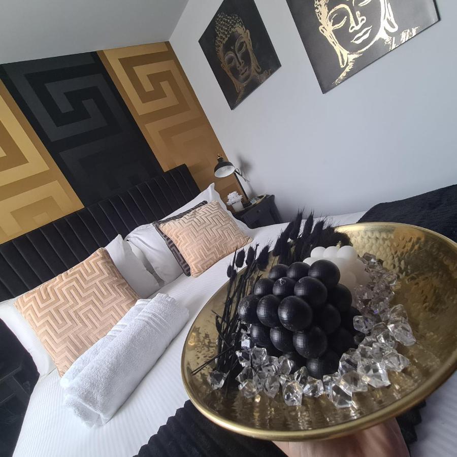 Apartamento Luxury 9Ine Penthouse With Garden & Jacuzzi Birmingam Exterior foto