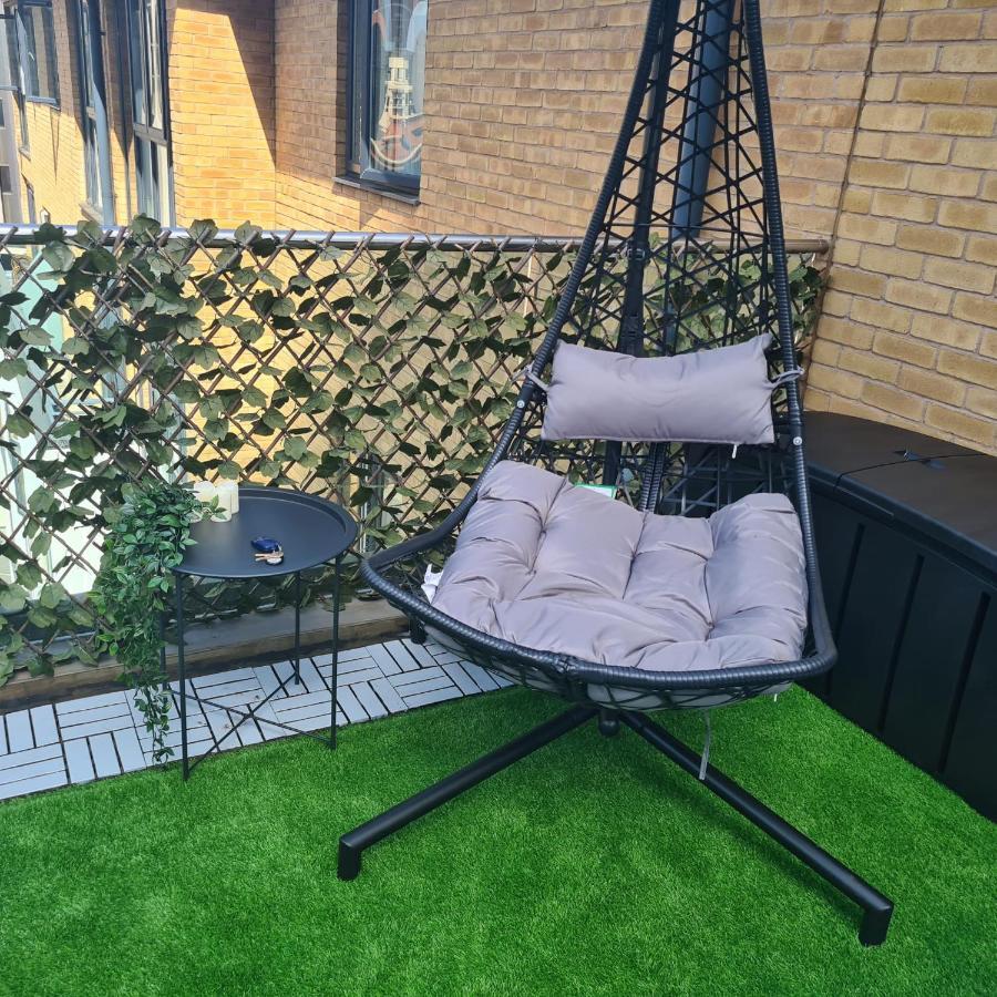 Apartamento Luxury 9Ine Penthouse With Garden & Jacuzzi Birmingam Exterior foto